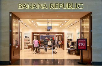 banana-republic-store-my_bank_tracker